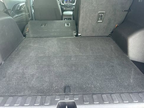 Used 2024 GMC Terrain SLE image 15