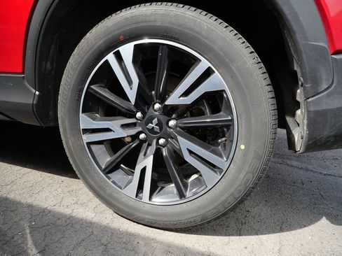 Used 2025 Mitsubishi Eclipse Cross SE AWD/4WD image 9
