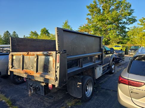 Used 2020 Ford F550 4x4 Regular Cab Super Duty image 3