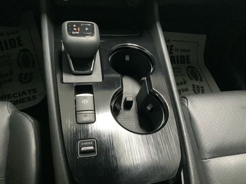 Used 2021 Nissan Rogue SV w/ Premium Package FWD image 32