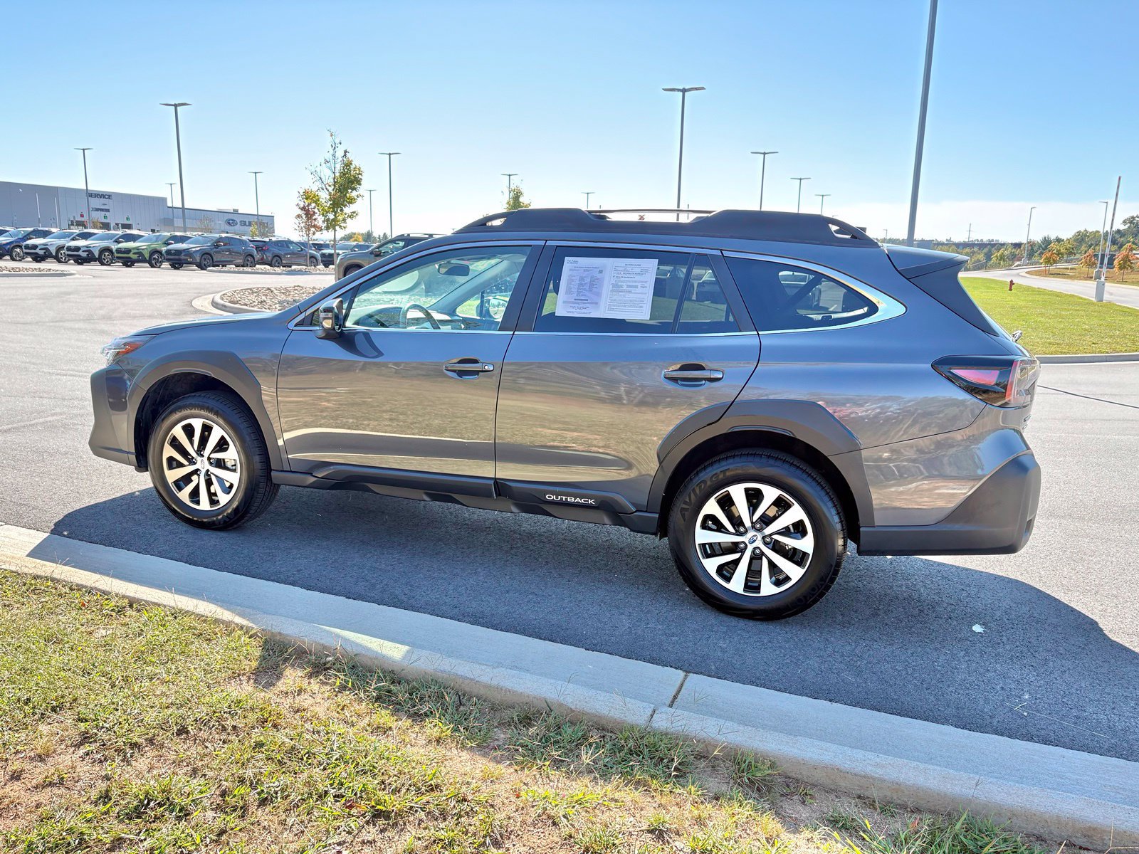 Certified 2024 Subaru Outback Premium AWD/4WD image 5