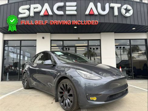 Used 2022 Tesla Model Y Performance AWD/4WD image 1