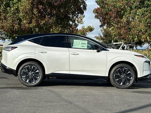 New 2026 Nissan Murano Platinum image 3