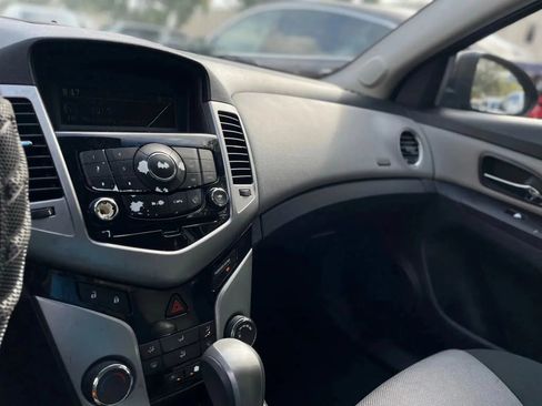 Used 2012 Chevrolet Cruze LS w/ Connectivity Package FWD image 22