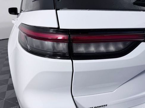 Used 2025 Jeep Grand Cherokee Laredo X w/ Luxury Tech Group I image 27