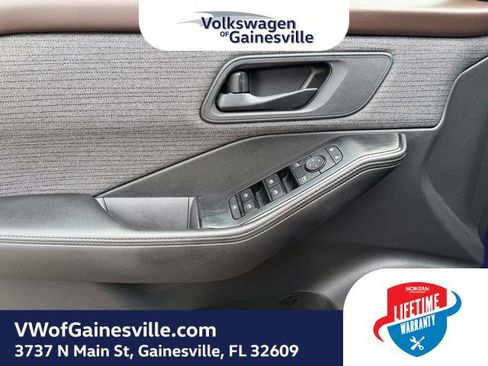 Used 2021 Nissan Rogue S AWD/4WD image 16