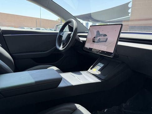 Used 2025 Tesla Model 3 Long Range RWD image 46