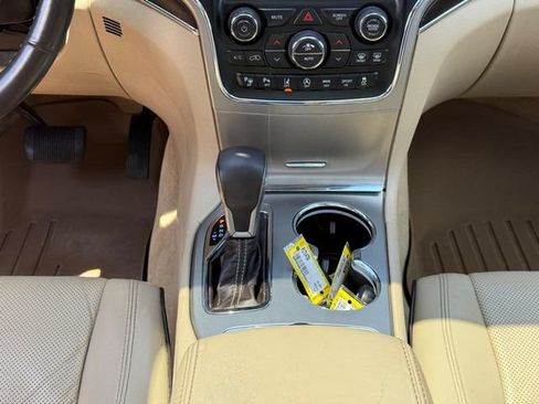 Used 2018 Jeep Grand Cherokee Overland AWD/4WD image 15
