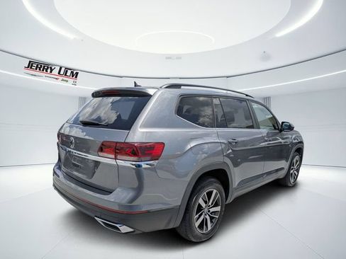 Used 2021 Volkswagen Atlas SE FWD image 3