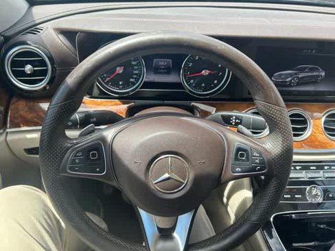 Used 2017 Mercedes-Benz E 300 4MATIC image 15