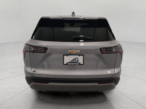 Used 2025 Chevrolet Equinox LT AWD/4WD image 25