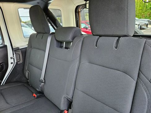 Used 2020 Jeep Wrangler Unlimited Sport w/ Technology Group image 13