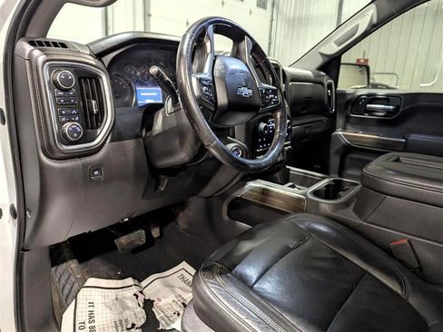 Used 2019 Chevrolet Silverado 1500 LT Trail Boss image 9