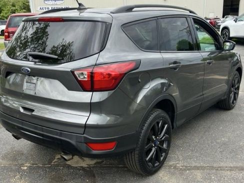 Used 2019 Ford Escape SE AWD/4WD image 9