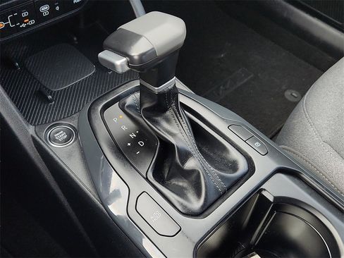 Used 2025 Kia K4 EX image 31