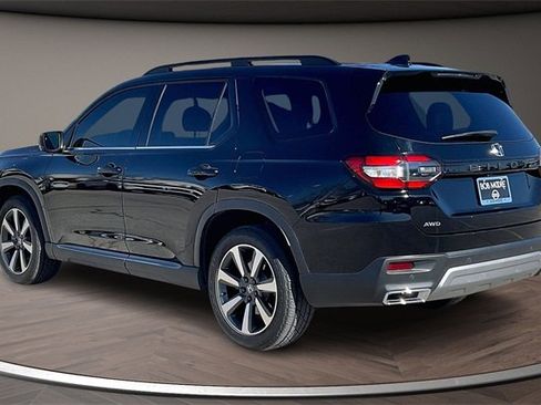 Used 2023 Honda Pilot Elite image 11