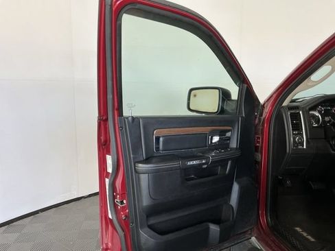 Used 2014 RAM 1500 Laramie w/ Convenience Group AWD/4WD image 8