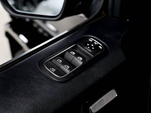 Used 2019 Mercedes-Benz G 550 w/ Exclusive Interior Package image 15