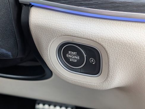 Certified 2022 Mercedes-Benz GLS 450 4MATIC image 22