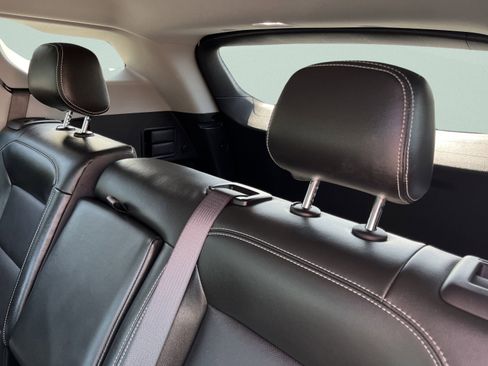 Used 2022 GMC Terrain SLT image 46