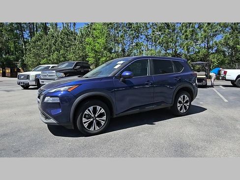 Used 2023 Nissan Rogue SV image 41