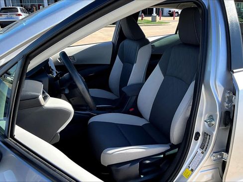 Used 2023 Toyota Corolla LE image 8