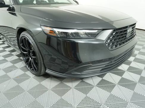 Used 2025 Honda Accord Sport image 10