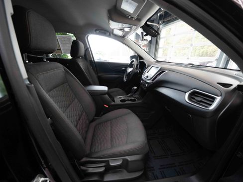 Used 2018 Chevrolet Equinox LT FWD image 27