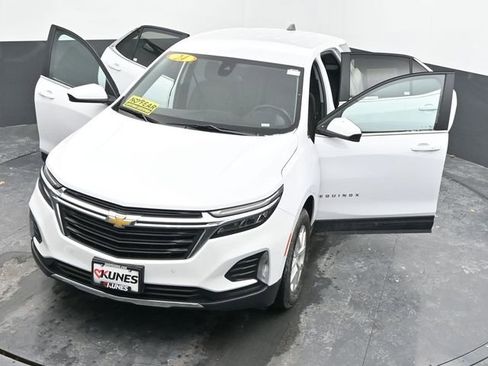 Used 2024 Chevrolet Equinox LT image 59
