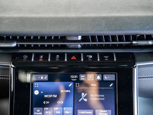 New 2025 Jeep Grand Cherokee Laredo X w/ Luxury Tech Group I image 21