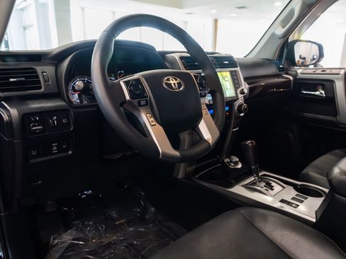 Used 2022 Toyota 4Runner Limited AWD/4WD image 20