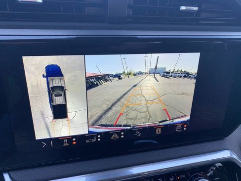Used 2025 GMC Sierra 2500 Denali w/ Denali Reserve Package AWD/4WD image 18