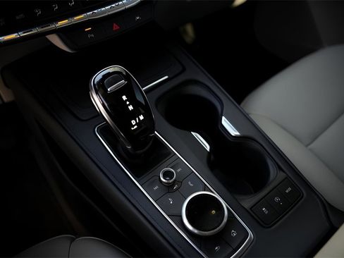 Certified 2023 Cadillac XT4 Luxury w/ Driver Awareness Package image 21