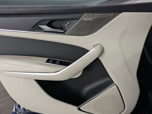 New 2026 Jaguar F-PACE R-Dynamic S image 19