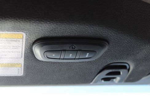 Used 2019 Jeep Wrangler Unlimited Sahara image 22