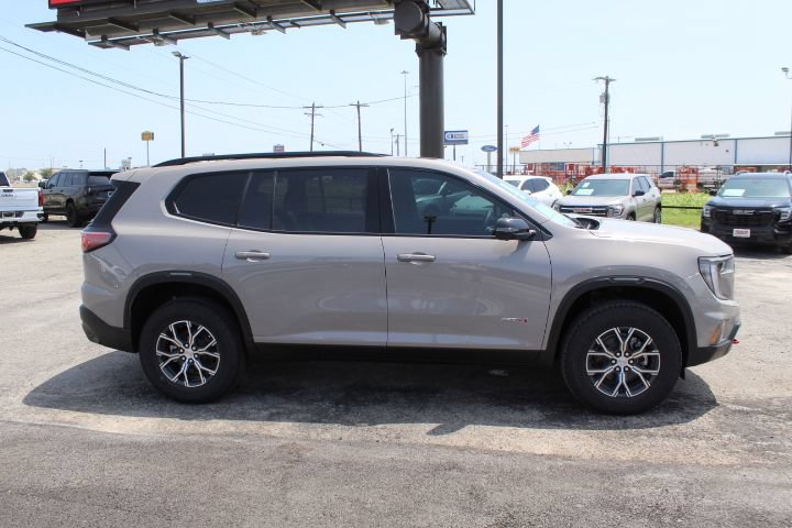 New 2026 GMC Acadia AT4 w/ Luxury Package AWD/4WD image 6