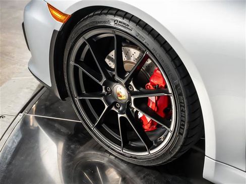 Certified 2016 Porsche Boxster Spyder RWD image 24