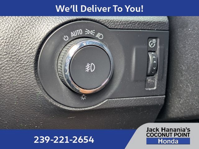 Used 2015 Chevrolet Camaro LT RWD image 26