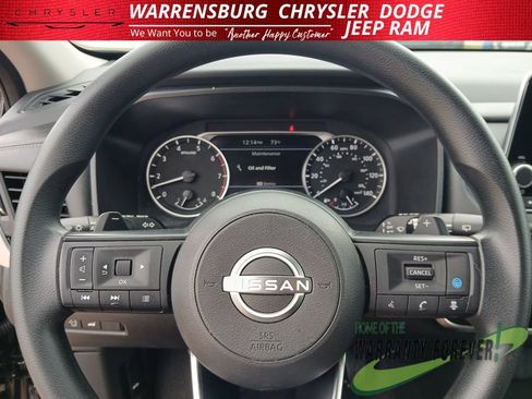Used 2024 Nissan Rogue SV AWD/4WD image 19