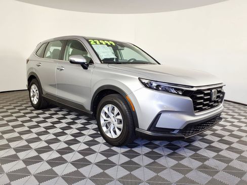 Used 2024 Honda CR-V LX image 3