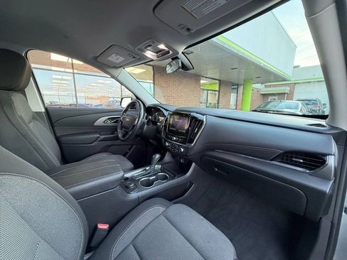 Used 2020 Chevrolet Traverse LT AWD/4WD image 11