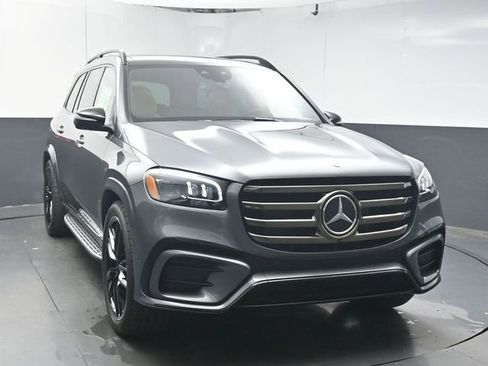 New 2026 Mercedes-Benz GLS 450 4MATIC image 2