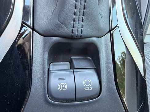 Used 2022 Toyota Corolla LE FWD image 20