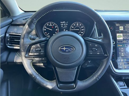 Used 2025 Subaru Outback Onyx Edition image 16
