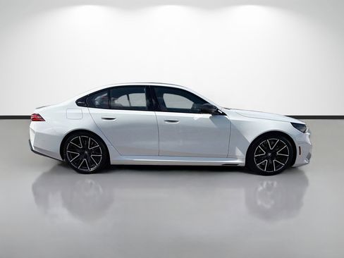 New 2027 BMW M5 w/ Carbon Package AWD/4WD image 2