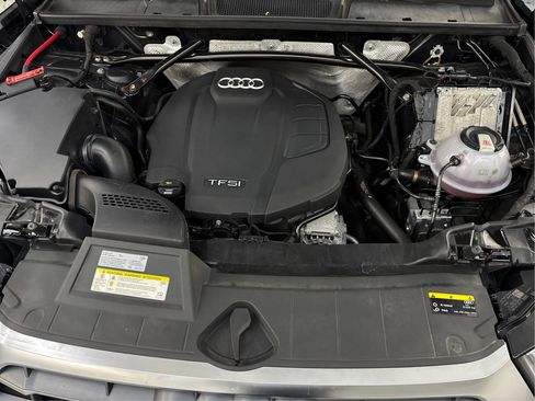Used 2018 Audi Q5 Prestige w/ Prestige Package AWD/4WD image 29