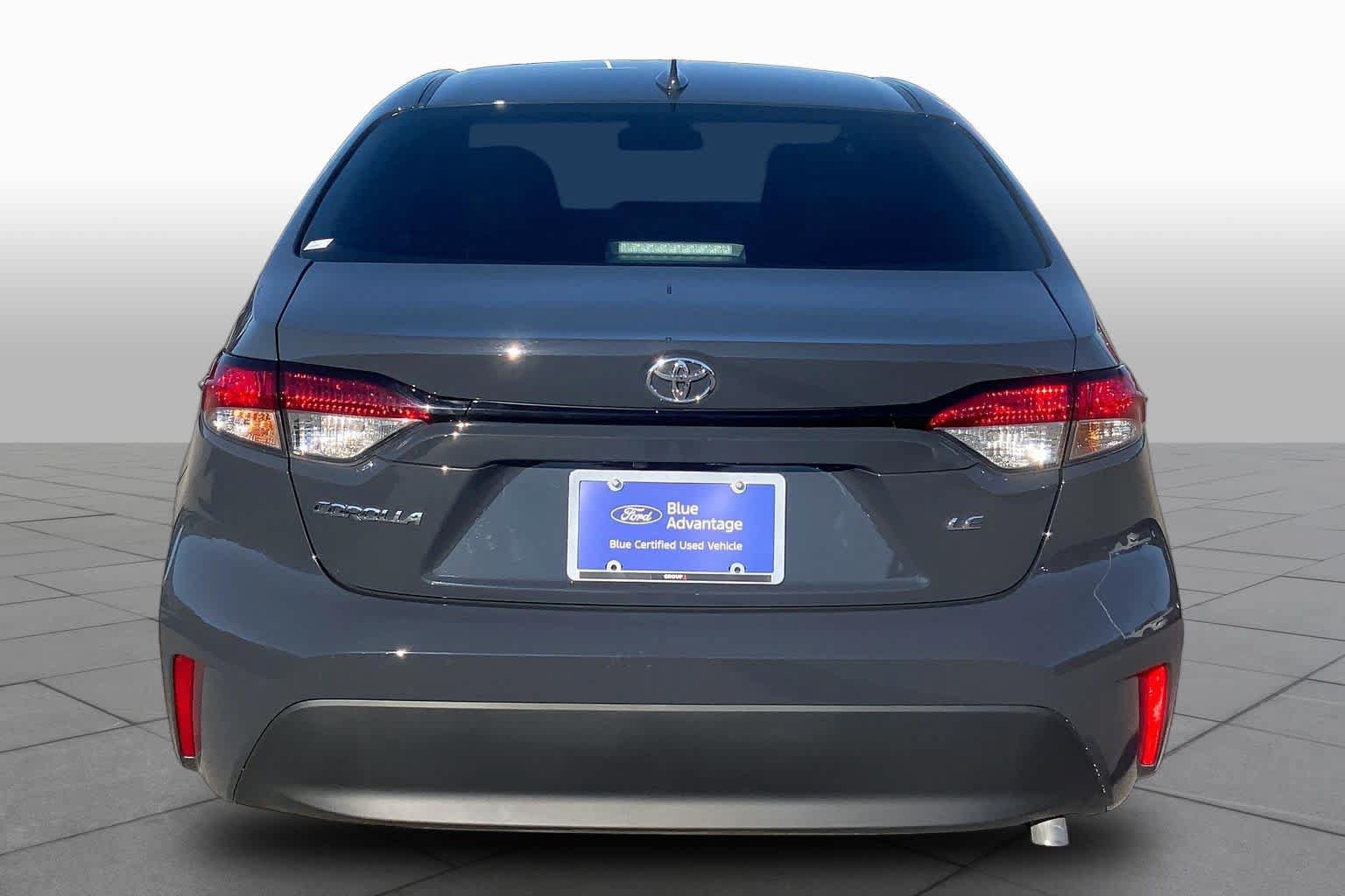 Used 2026 Toyota Corolla LE FWD image 5