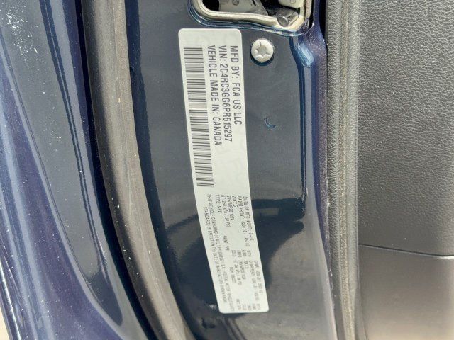 Used 2023 Chrysler Pacifica Limited w/ Uconnect Theater Family Group AWD/4WD image 34