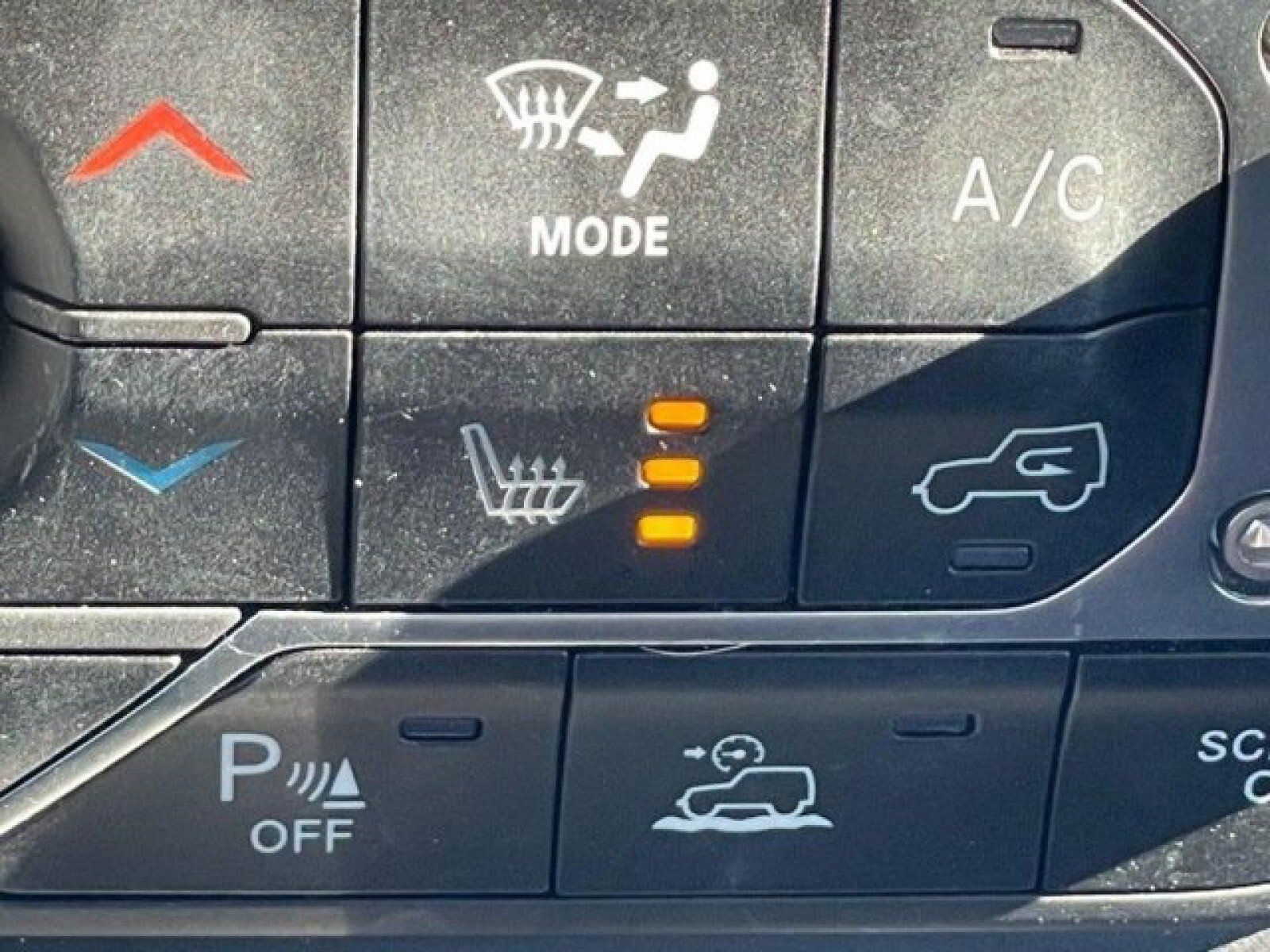 Used 2021 Jeep Gladiator Overland AWD/4WD image 28