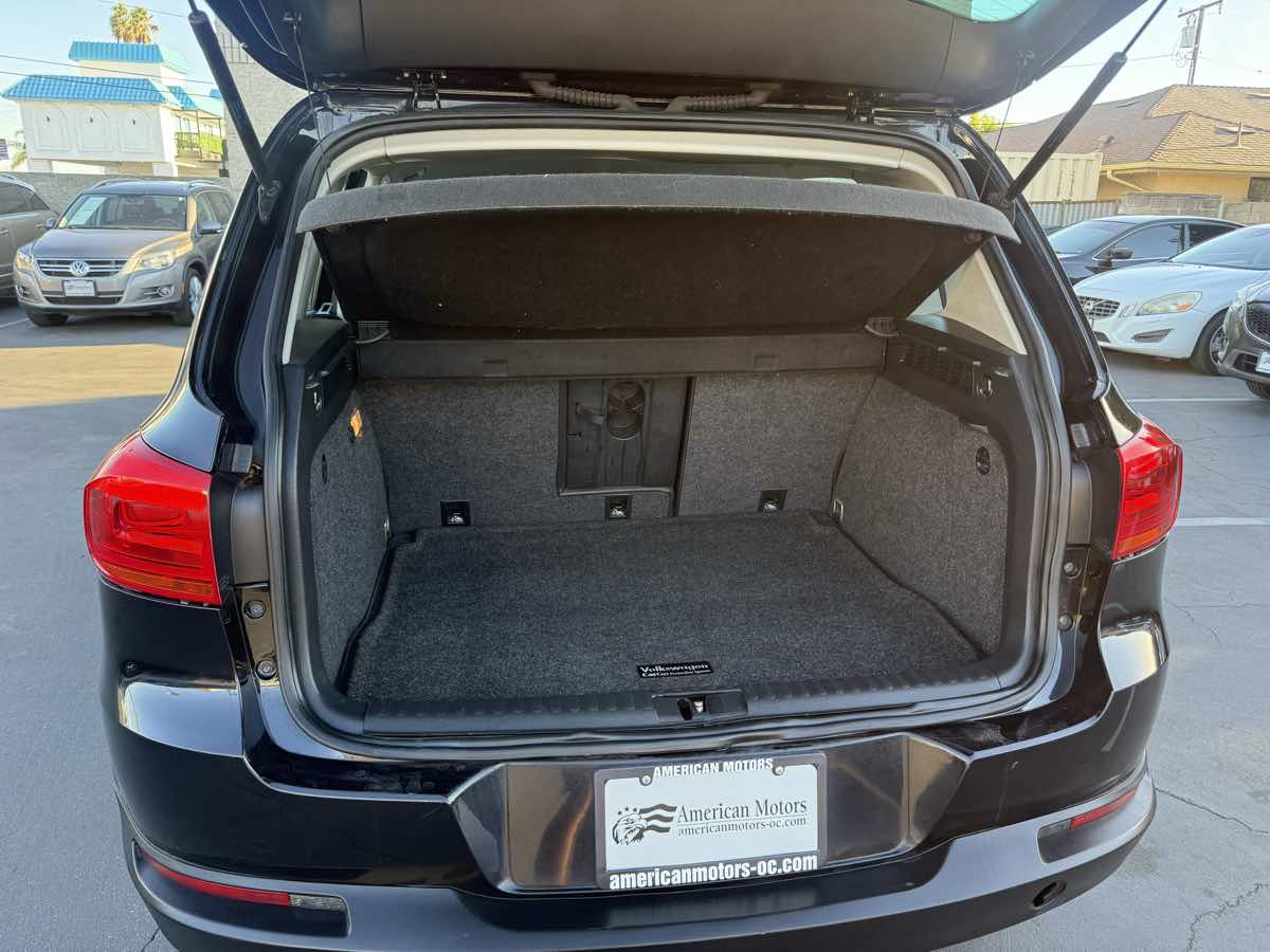 Used 2016 Volkswagen Tiguan S FWD image 16